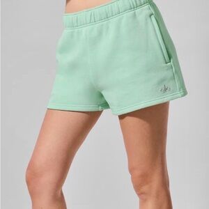 ALO Accolade Shorts in “Spearmint” NWT